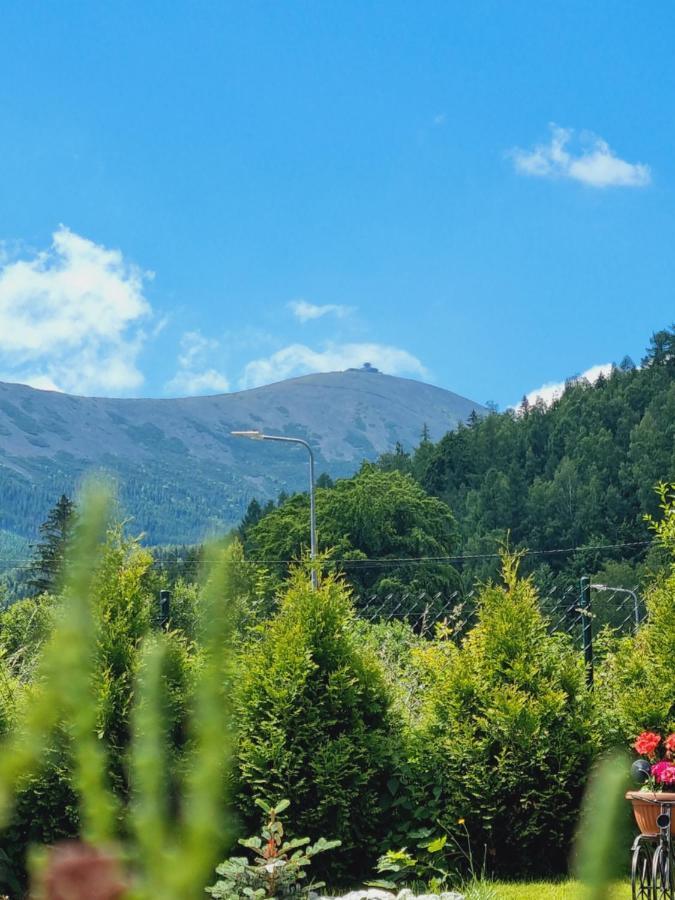 Bialy Domek Karpacz Buitenkant foto